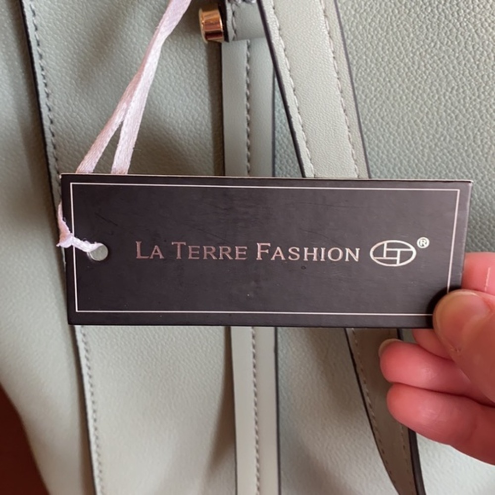 La Terre Fashion Light Blue Shoulder Bag/Purse - Picture 3 of 8